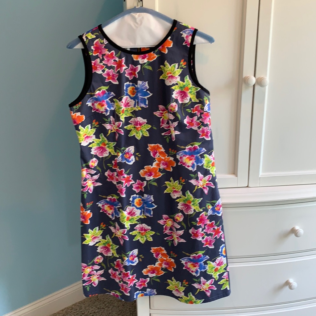 Gorgeous Sara Campbell Flowered Shift Dress